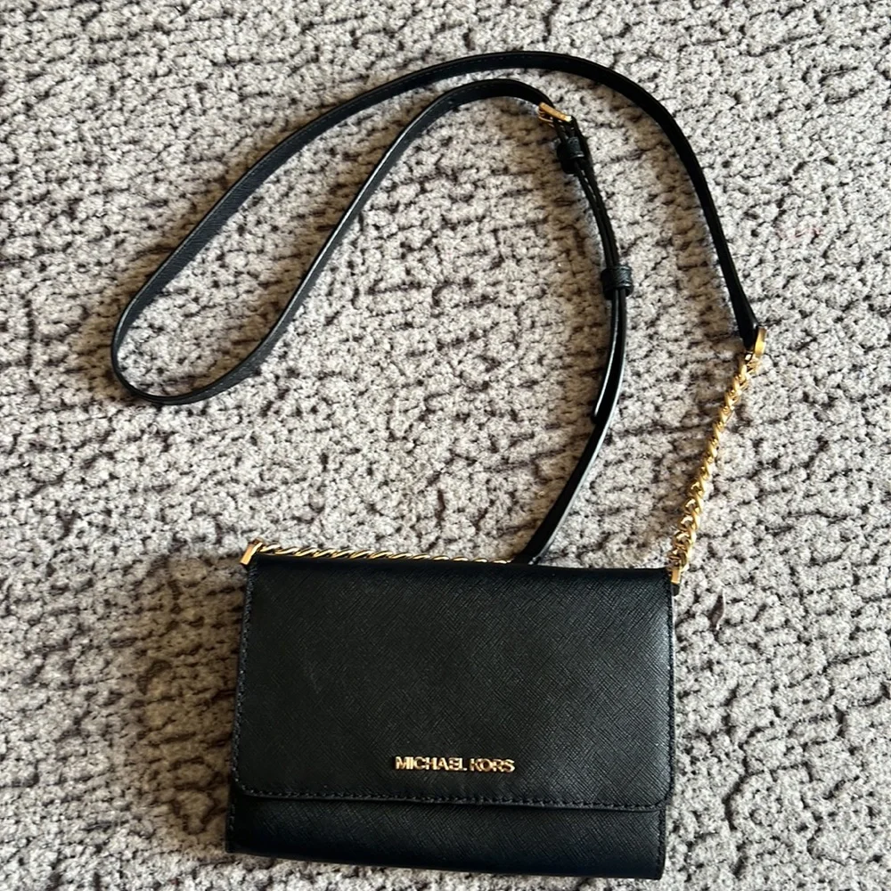 Michael Kors Crossbody Black Purse - Picture 13 of 16